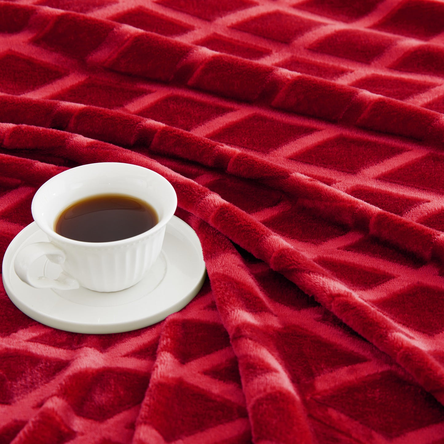Exclusivo Mezcla Large Soft Throw Blanket for Couch, 50x70 Inches Diamond Geometry Pattern Velvet Fleece Blanket, Cozy, Warm and Lightweight Burgundy Blanket