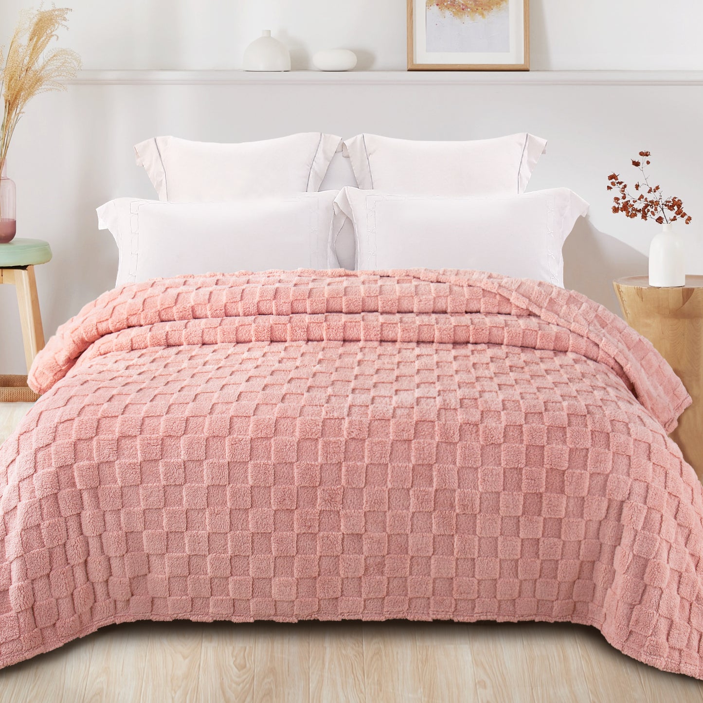 Exclusivo Mezcla Queen Size Flannel Fleece Blanket, Super Soft 3D Checkered Jacquard Bed Blanket, Cozy Fluffy Lightweight Blanket for All Seasons, 90x90 Inches, Pink Blanket