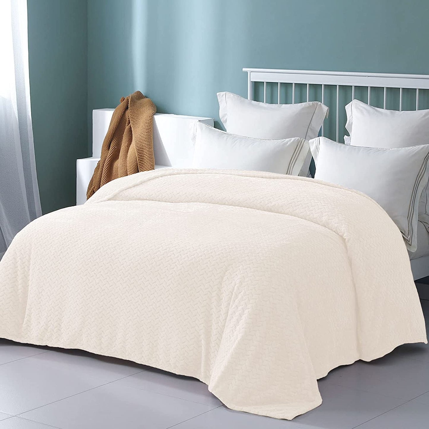 Exclusivo Mezcla Queen Size Flannel Fleece Blanket, 90x90 Inches Soft Jacquard Weave Leaves Pattern Velvet Plush Blanket for Bed, Cozy, Warm, Lightweight and Decorative Ivory Blanket