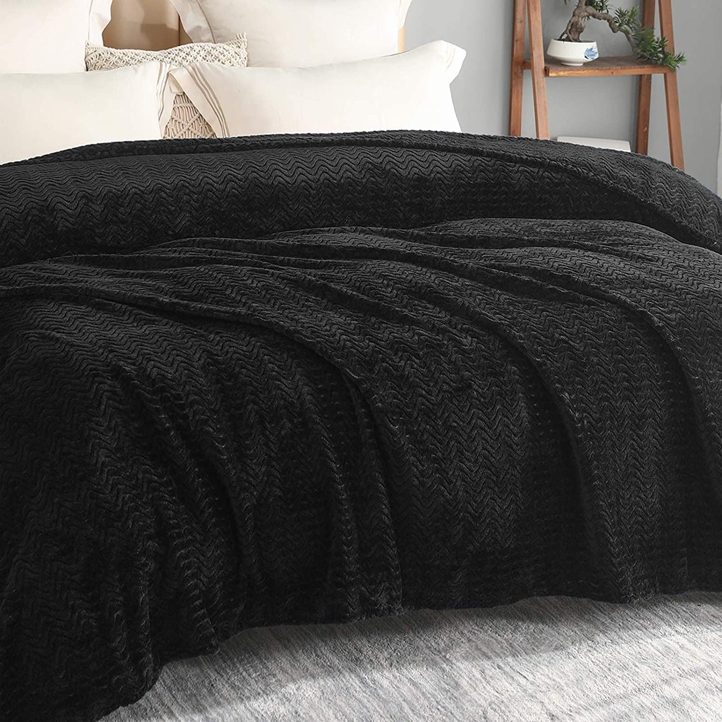 Exclusivo Mezcla King Size Jacquard Weave Wave Pattern Flannel Fleece Velvet Plush Bed Blanket as Bedspread/Coverlet/Bed Cover (90" x 104",Black) - Soft, Lightweight, Warm and Cozy