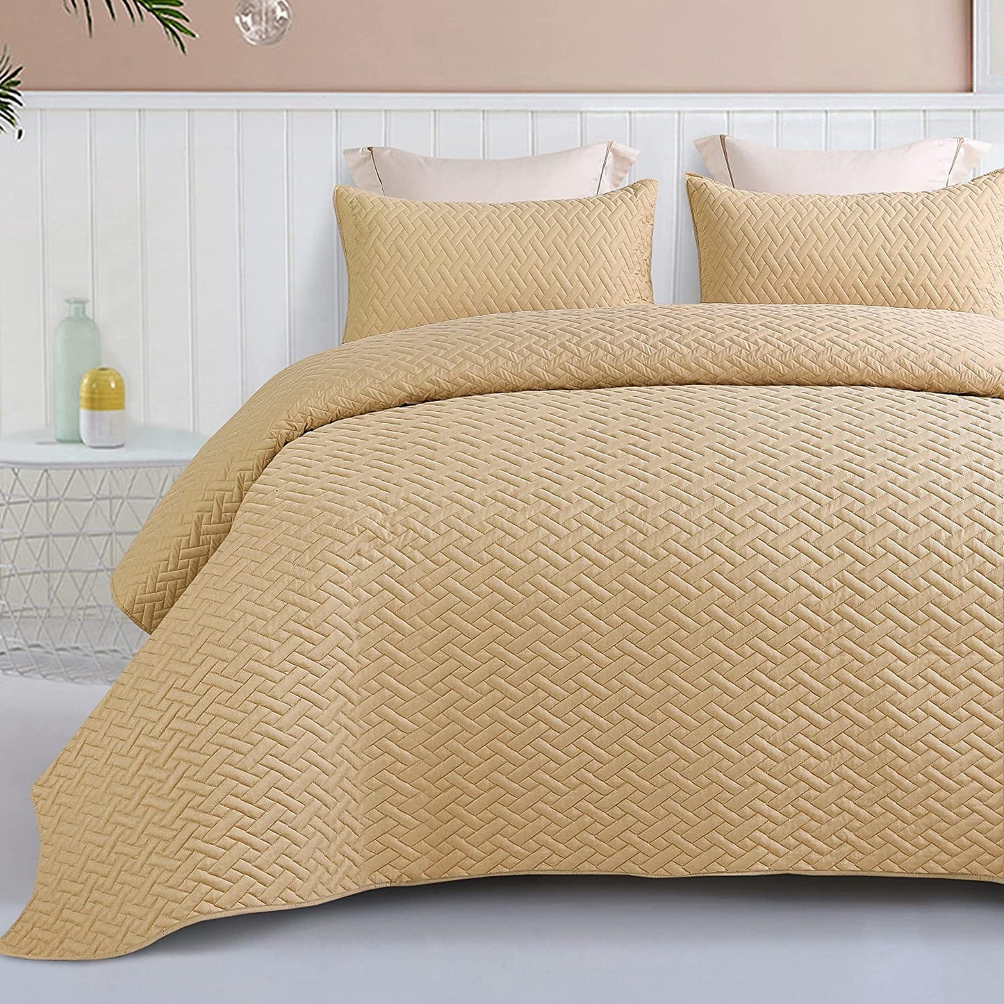 Exclusivo Mezcla 3-Piece King Size Quilt Set with Pillow Shams, Basket Quilted Bedspread/Coverlet/Bed Cover(96x104 inches, Camel)-Soft, Lightweight and Reversible