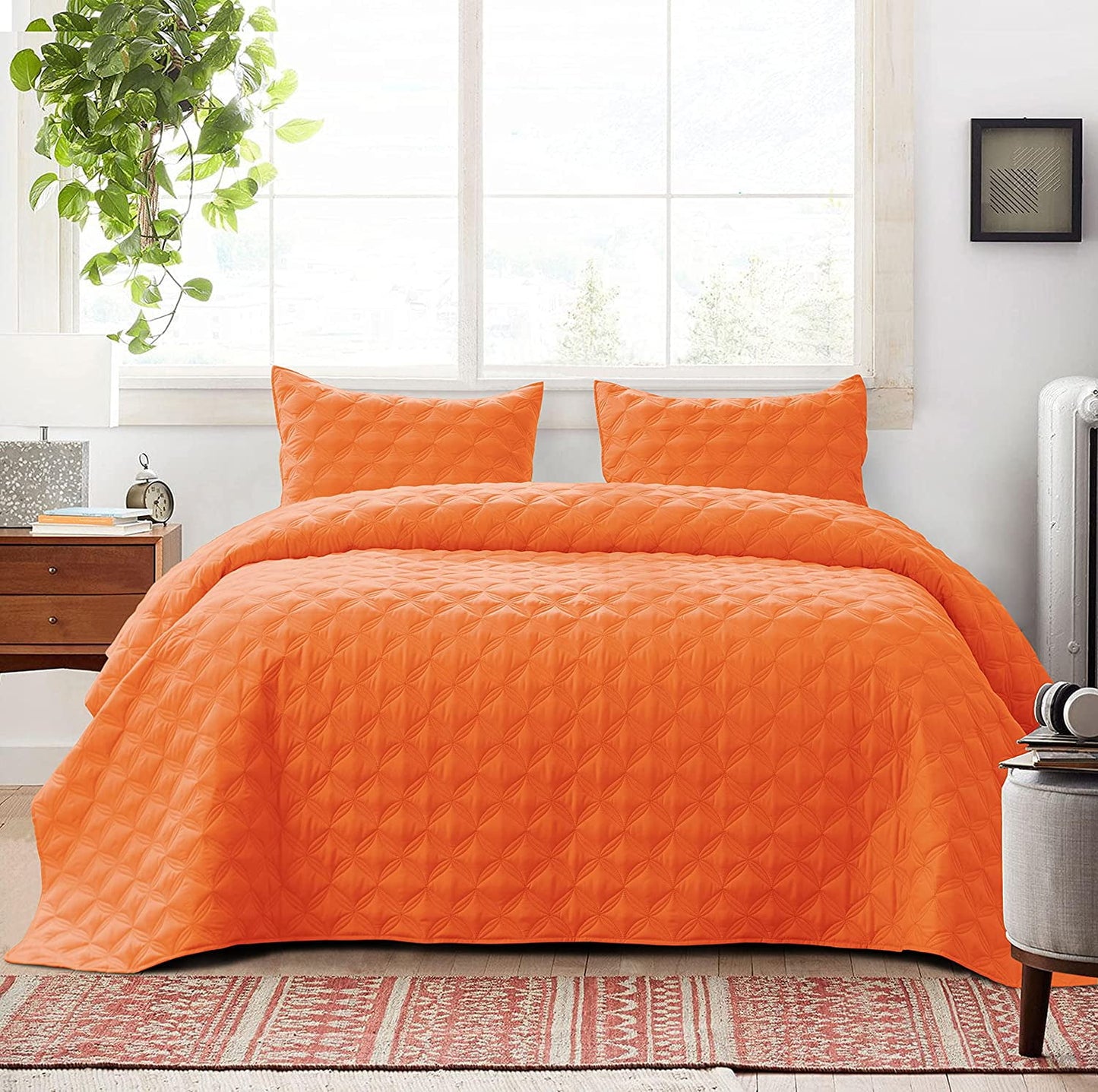 Exclusivo Mezcla Bed Quilt Set King Size for All Seasons, Stitched Pattern Quilted Bedspread/ Bedding Set/ Coverlet with 2 Pillow shams, Lightweight and Soft, Orange