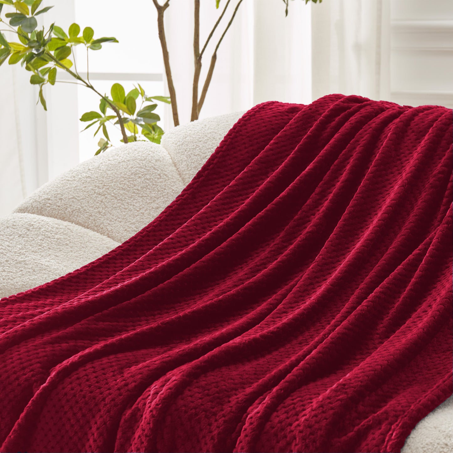 Exclusivo Mezcla Waffle Textured Soft Fleece Blanket, King Size Bed Blanket, Cozy Warm and Lightweight (Deep Red, 90x104 inches)