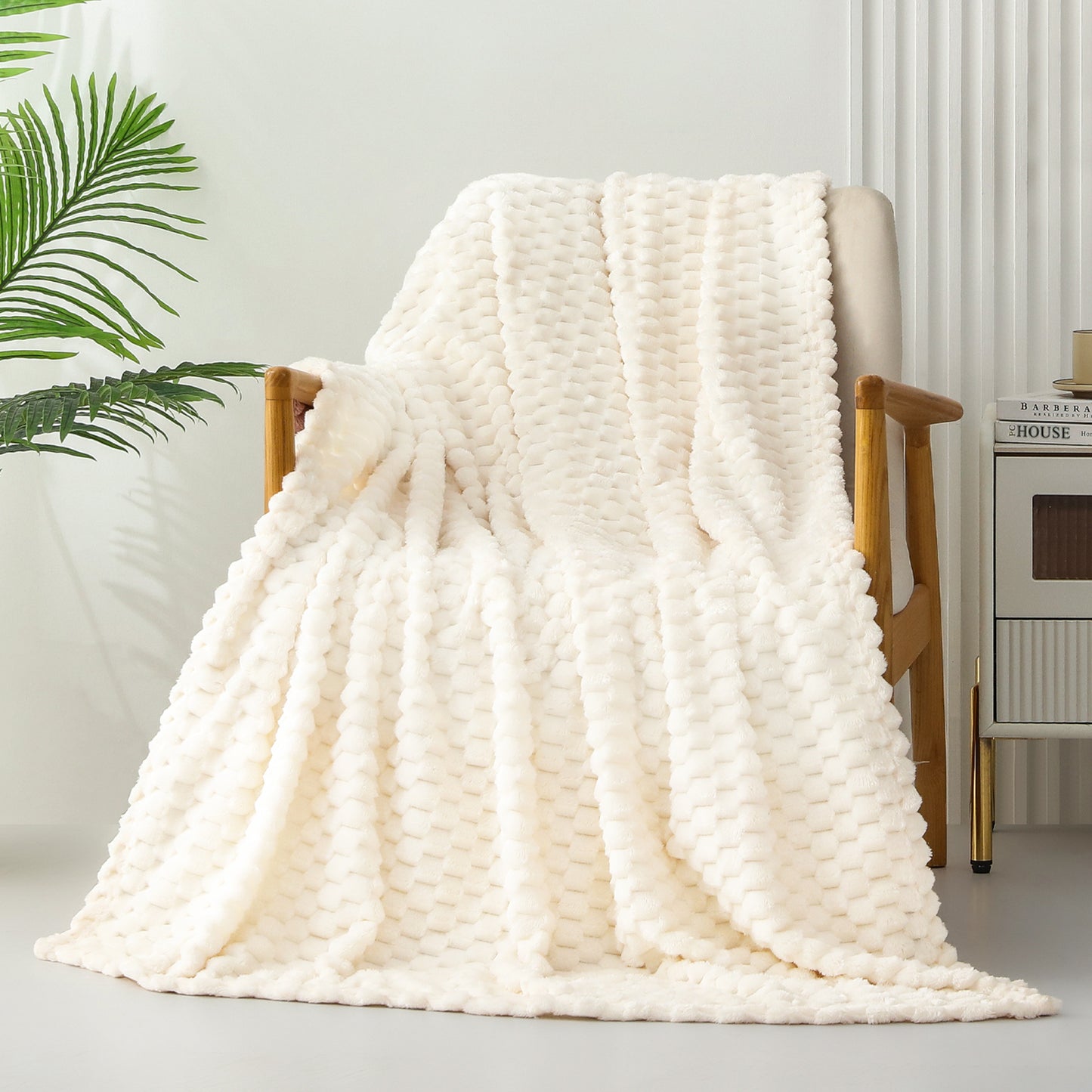 Exclusivo Mezcla Large Soft Fleece Throw Blanket, 50x70 Inches Stylish Jacquard Throw Blanket for Couch, Cozy, Warm, Lightweight and Decorative Off White Blanket