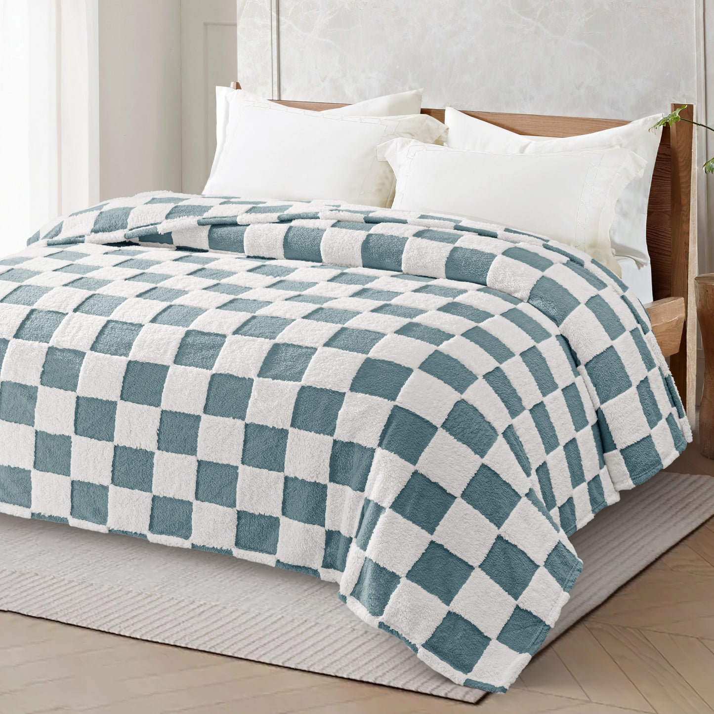 Exclusivo Mezcla Fleece Blanket Queen, Cozy Lightweight Fuzzy Checkered Blanket for Bed, Suitable for All Season, Slate Blue, 90" x 90"