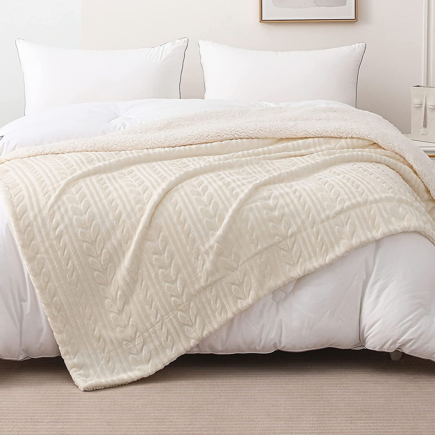 Exclusivo Mezcla 50"x70" Sherpa Fleece Throw Blanket, Reversible Velvet Plush Blankets and Soft Throws for Couch, Sofa, Bed, Super Cozy Thick and Warm, Ivory