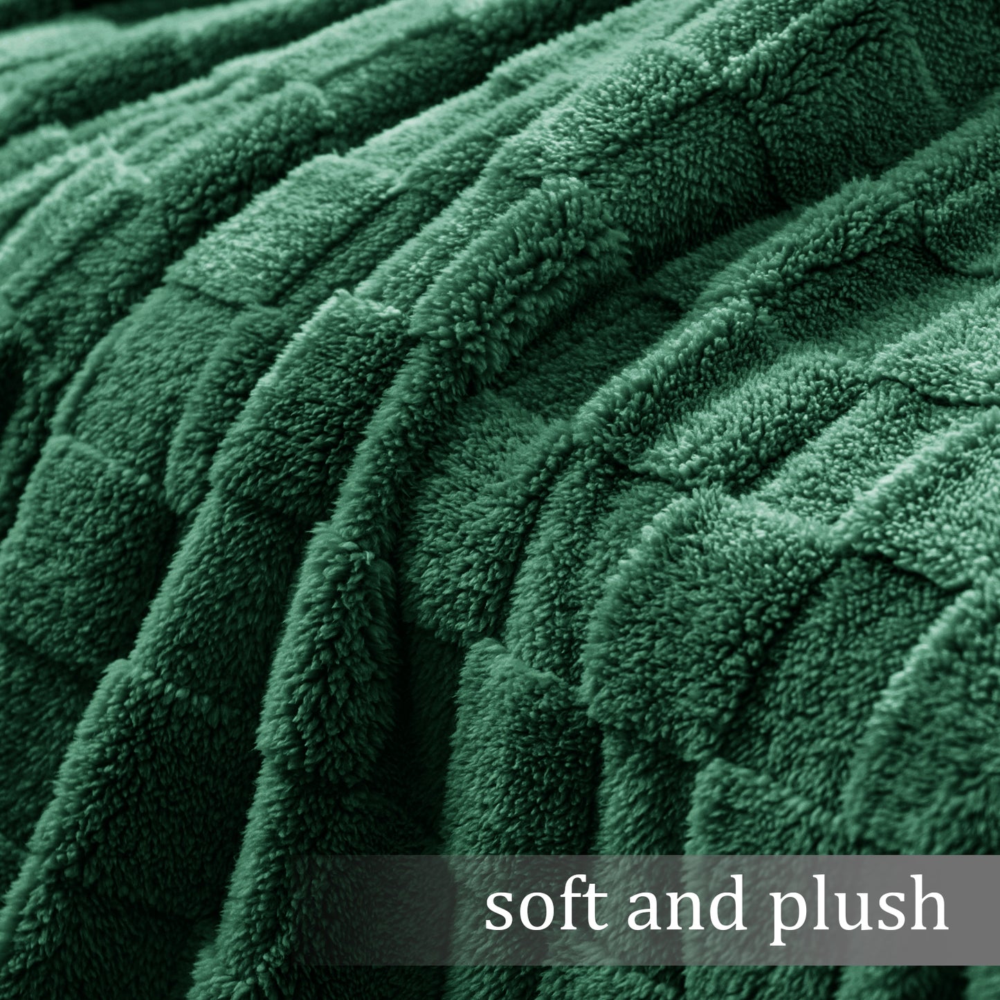 Exclusivo Mezcla Fleece Throw Blanket for Couch, Super Soft 3D Checkered Jacquard Bed Blanket, Cozy Fluffy Lightweight Blanket for All Seasons, 50x60 Inches, Forest Green Blanket