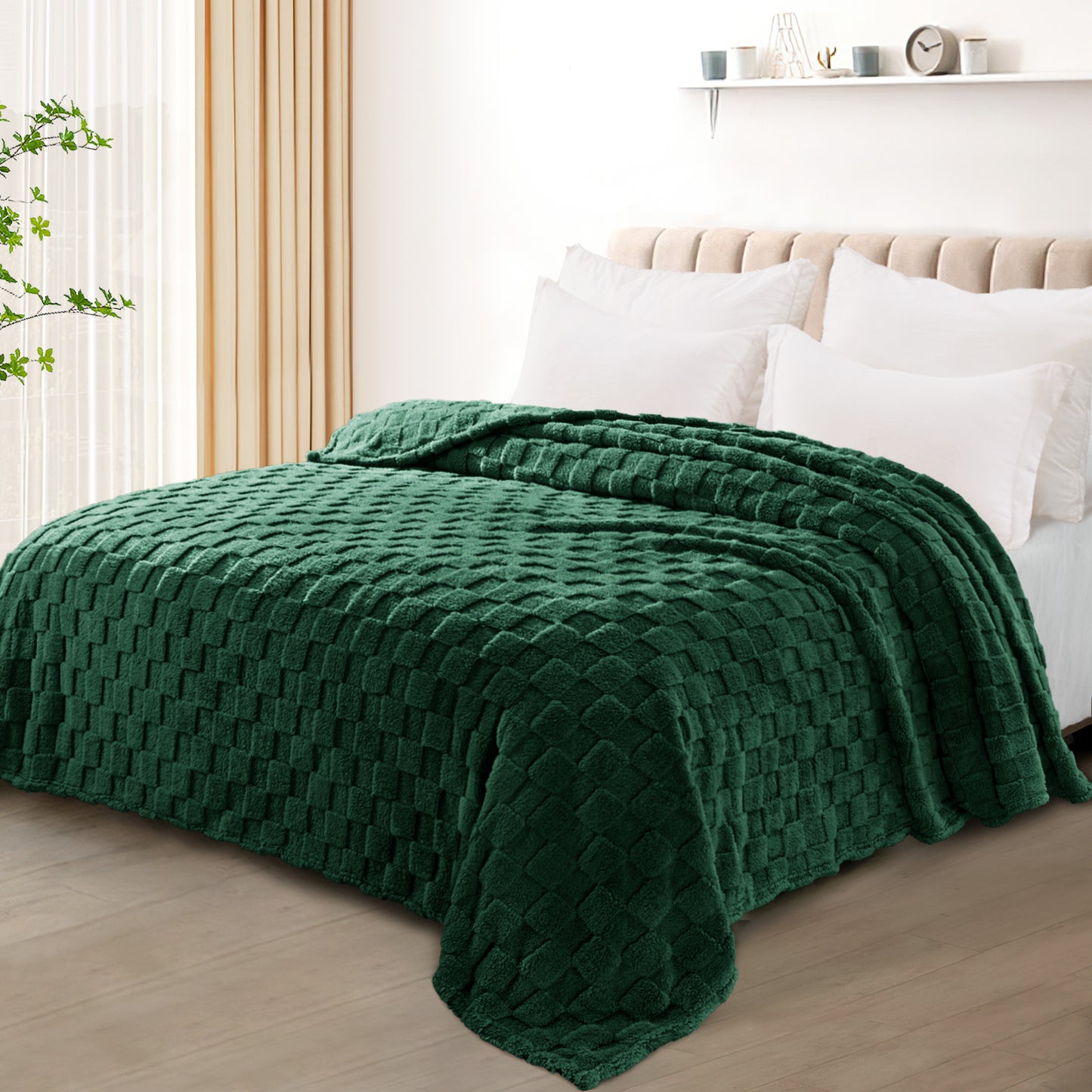 Exclusivo Mezcla Twin Size Flannel Fleece Blanket, Super Soft 3D Checkered Jacquard Bed Blanket, Cozy Fluffy Lightweight Blanket for All Seasons, 60x80 Inches, Forest Green Blanket