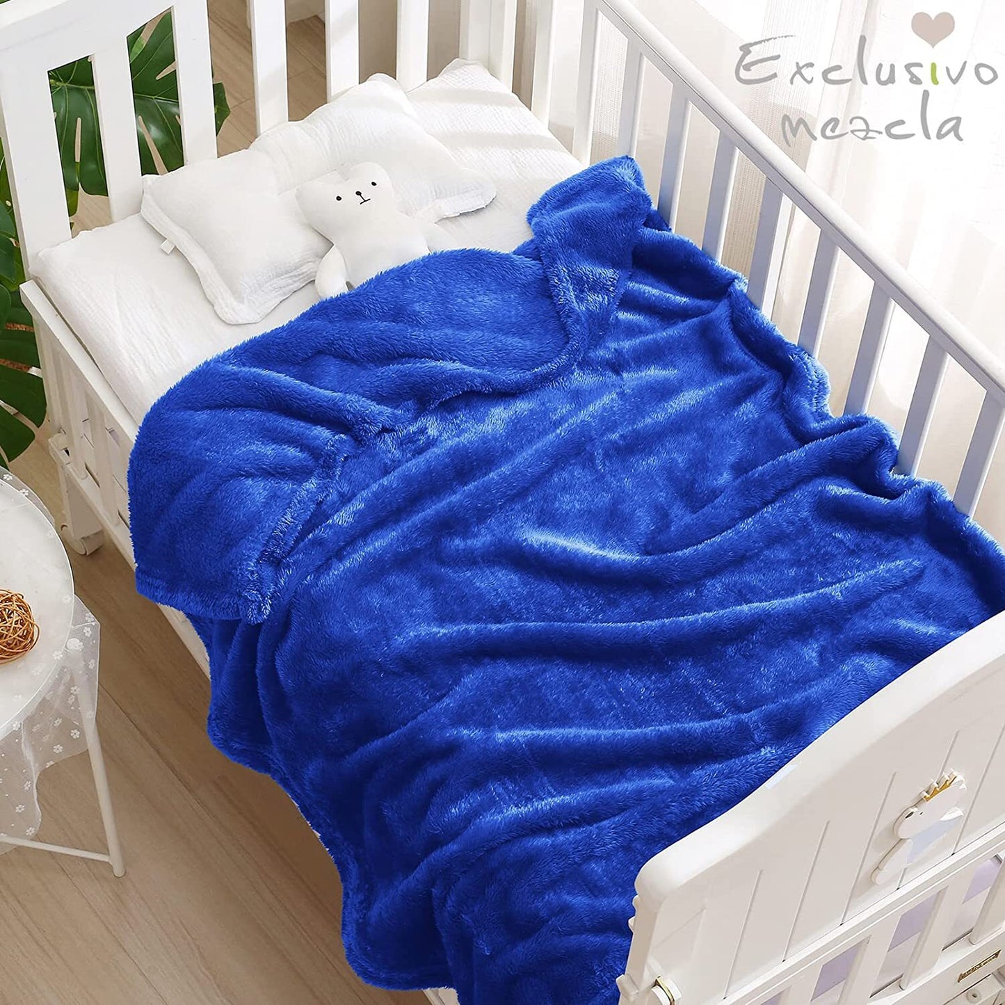 Exclusivo Mezcla Plush Baby Blanket, Soft and Warm Swaddle Throw Blanket, Infant, Newborn, Toddler and Kids Receiving Fleece Blankets for Crib Stroller (40x50 inches, Cobalt Blue)