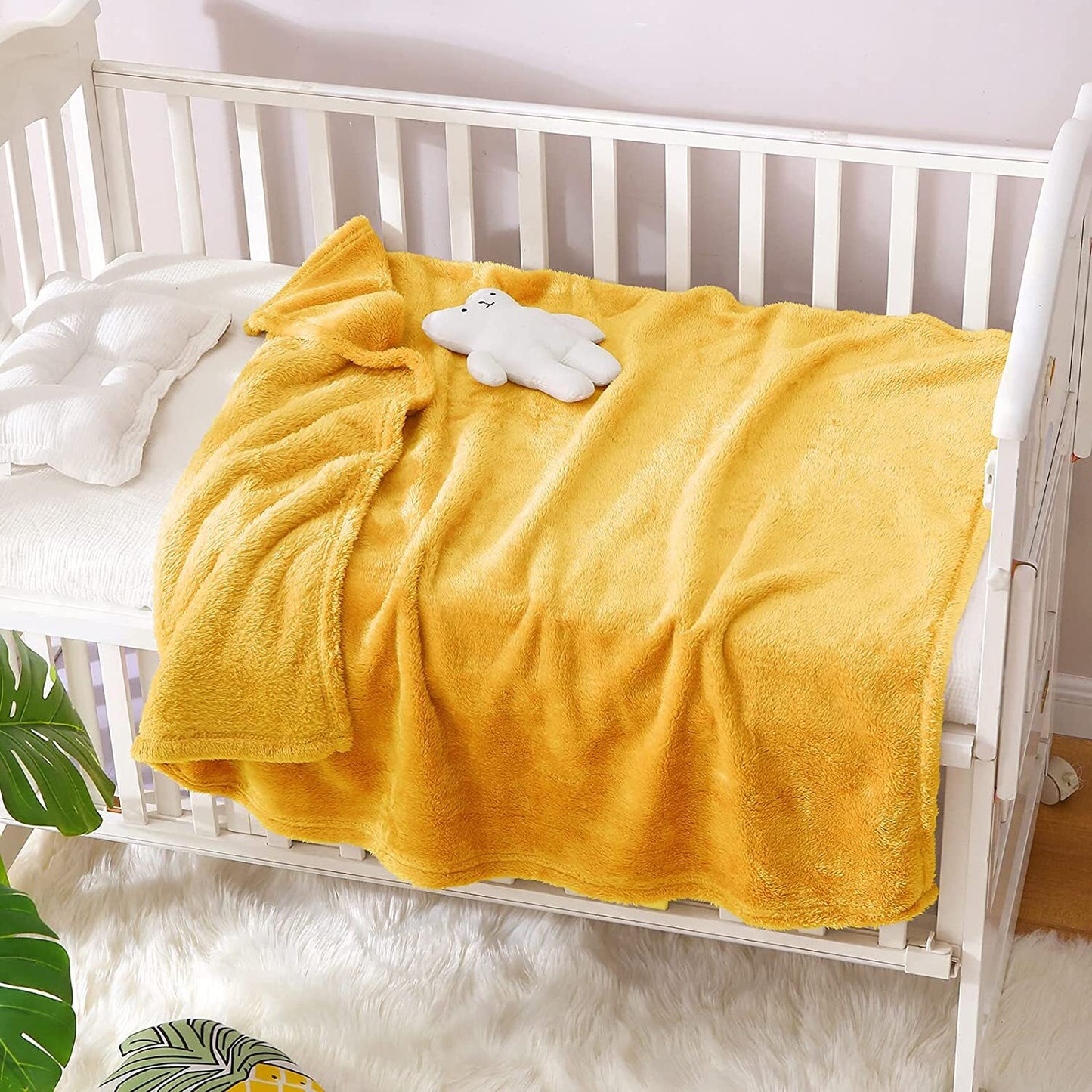 Exclusivo Mezcla Plush Baby Blanket, Soft and Warm Swaddle Throw Blanket, Infant, Newborn, Toddler and Kids Receiving Fleece Blankets for Crib Stroller (40x50 inches, Mustard Yellow)