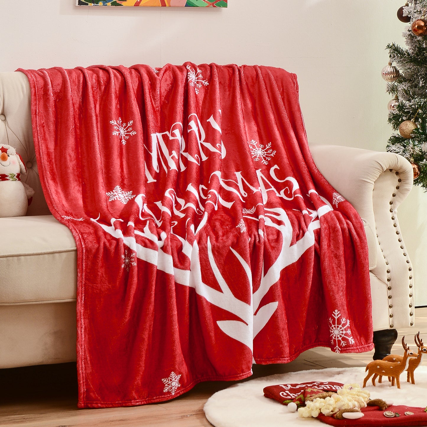 Exclusivo Mezcla Christmas Blanket, Green Flannel Fleece Blanket with Reindeer Pattern, Super Soft and Warm Holiday Throw Blanket for Couch, Bed and Sofa, 50x60 inches
