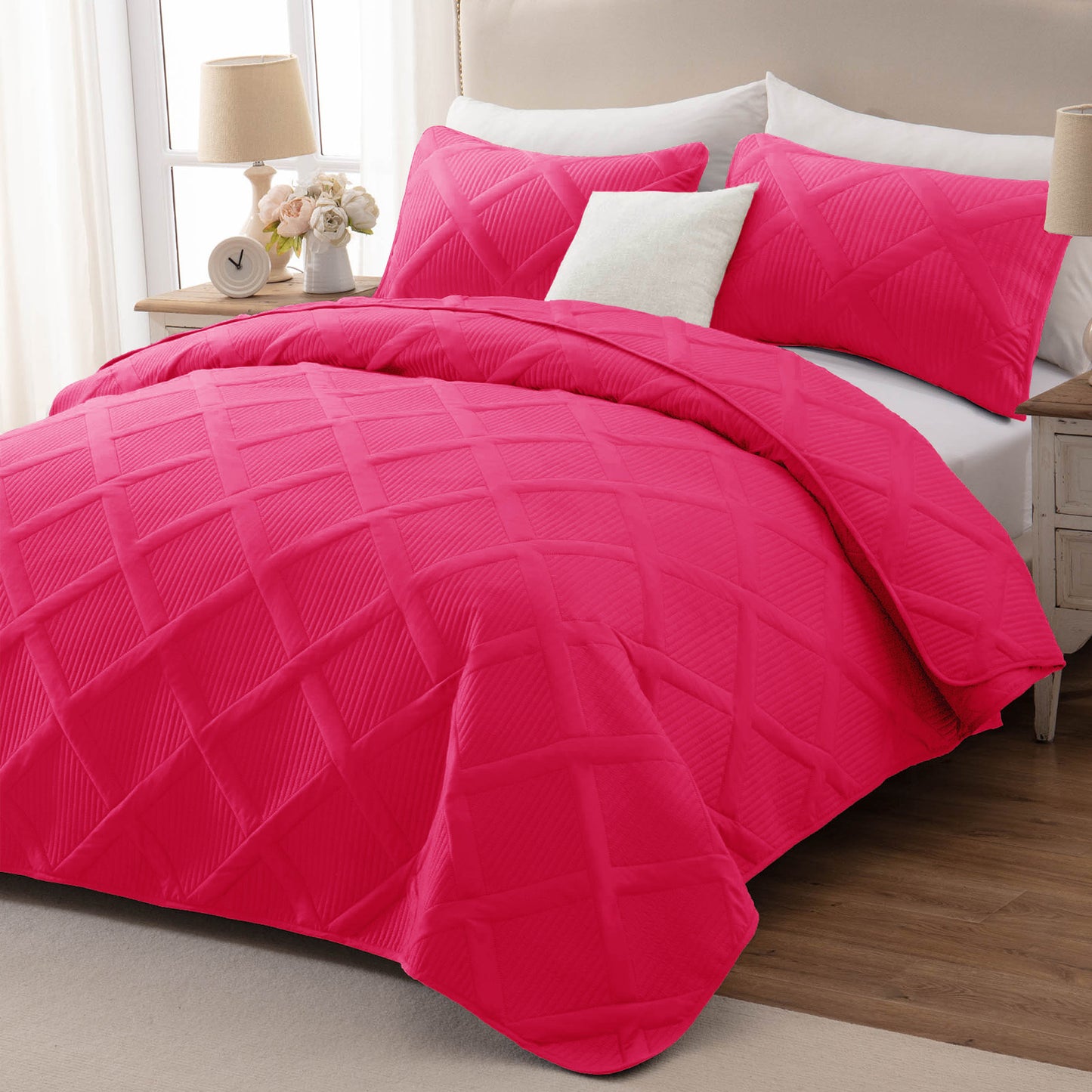 Exclusivo Mezcla Ultrasonic King Quilt Set, Lightweight Bedspreads Modern Striped Coverlet with 2 Pillow Shams, Hot Pink