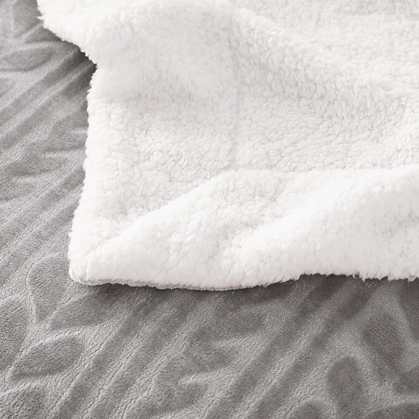 Exclusivo Mezcla King Size Sherpa Fleece Bed Blanket, Ultra Soft and Warm Reversible Velvet Blankets for Bed Couch Sofa 90x104 inches, Light Grey
