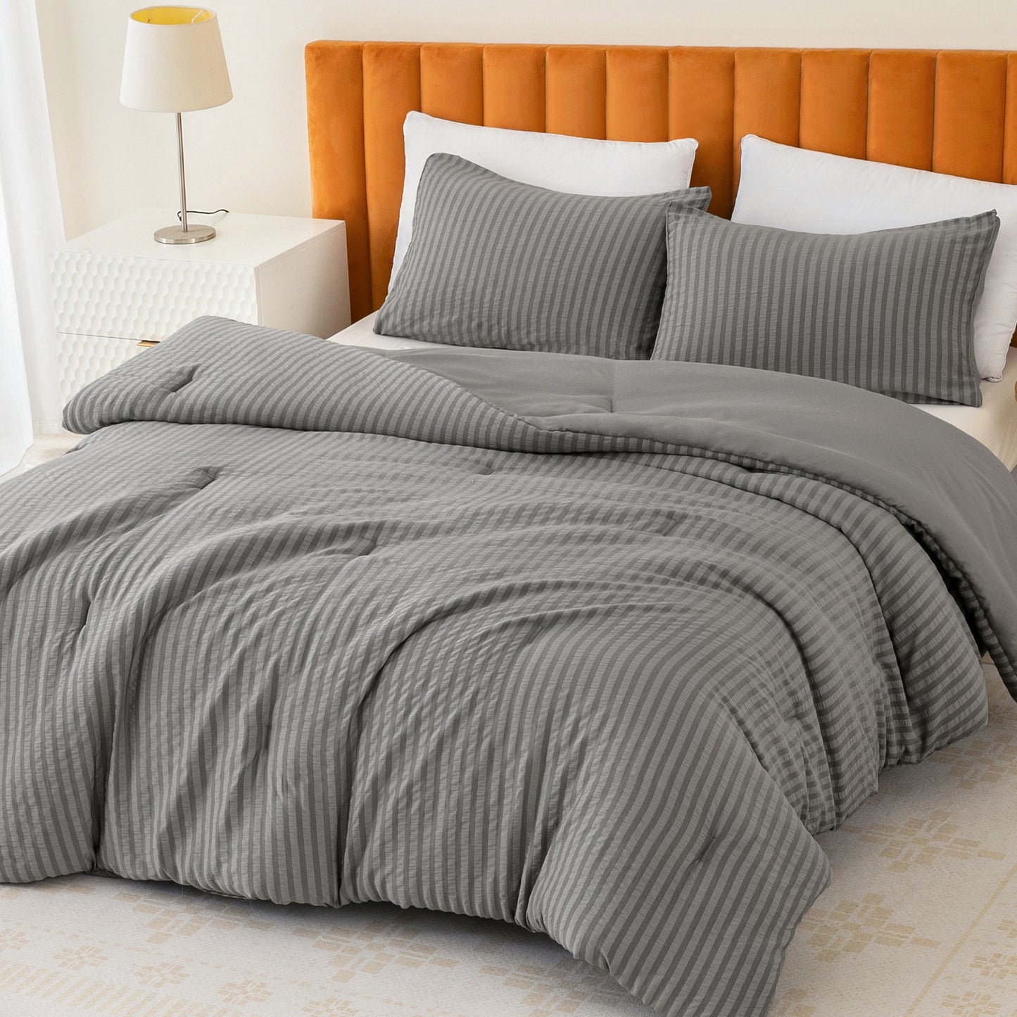 Exclusivo Mezcla 2-Piece Seersucker Twin Comforter Set Grey, Lightweight Soft Striped Pattern All Season Bedding Comforter sets with 1 Pillow Sham