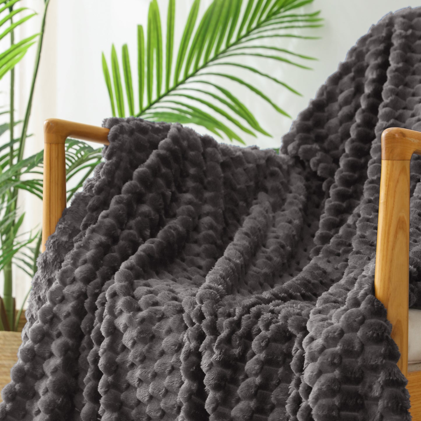 Exclusivo Mezcla Large Soft Fleece Throw Blanket, 50x70 Inches Stylish Jacquard Throw Blanket for Couch, Cozy, Warm, Lightweight and Decorative Grey Blanket