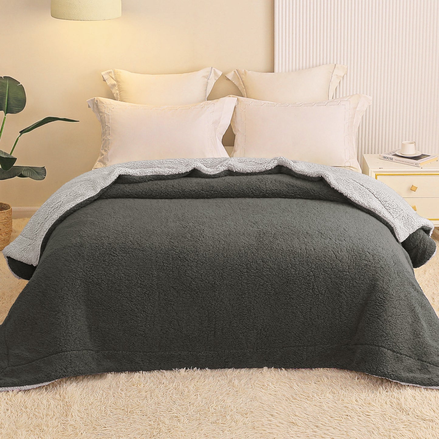 Exclusivo Mezcla King Size Reversible Sherpa Fleece Blanket, Soft Plush Blanket for Bed Sofa, Warm Fluffy Blankets for All Season, 90x104 Inches, Dark Grey/ Light Grey