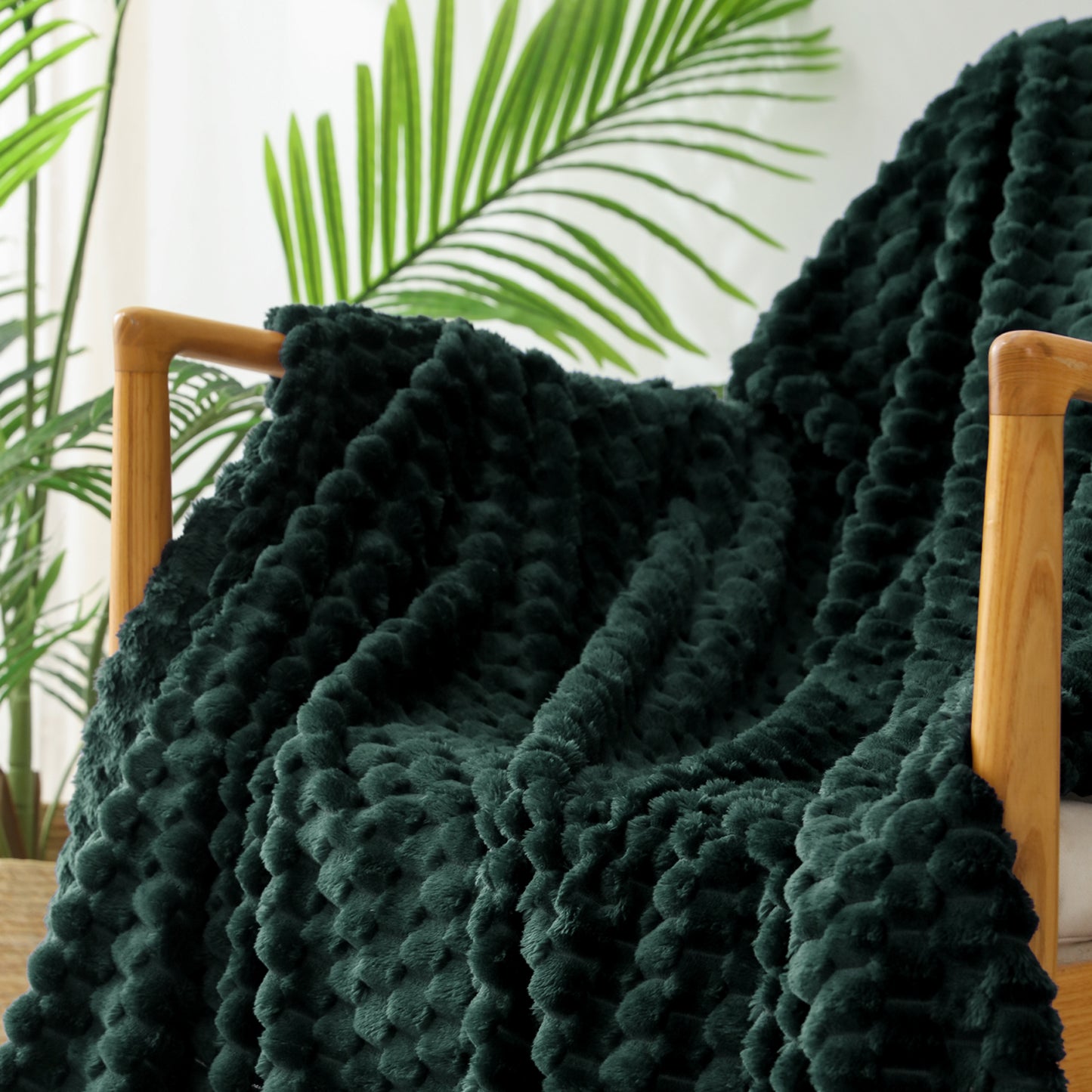 Exclusivo Mezcla Queen Size Flannel Fleece Blanket, 90x90 Inches Stylish Jacquard Velvet Plush Blanket for Bed, Cozy, Warm, Lightweight and Decorative Forest Green Blanket