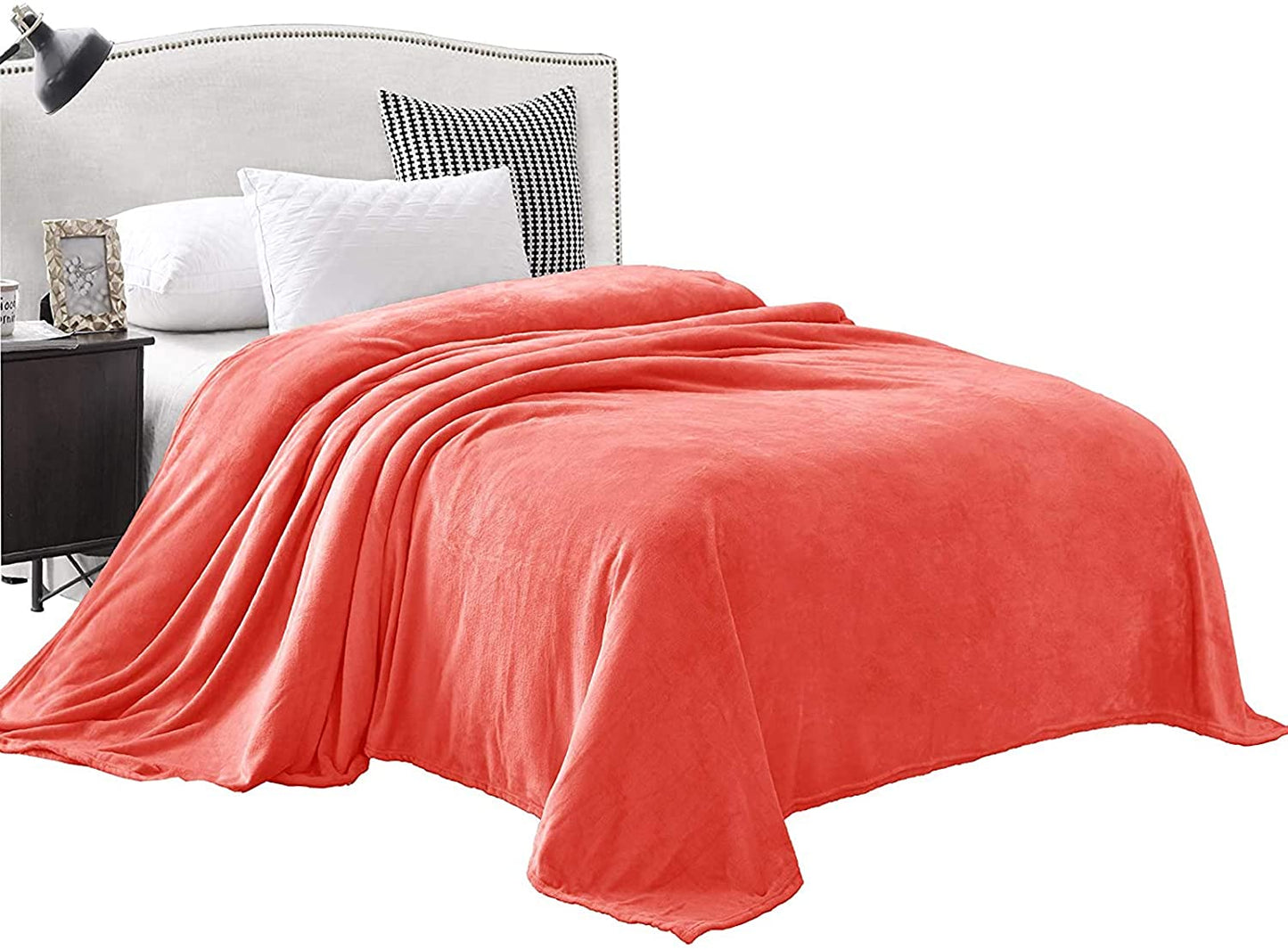 Exclusivo Mezcla Luxury Flannel Velvet Plush Throw Blanket