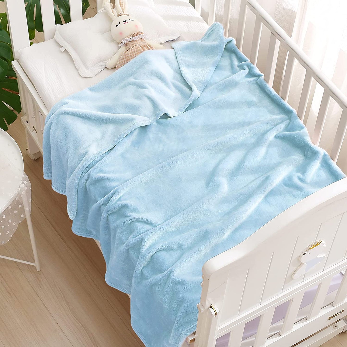 Exclusivo Mezcla Luxury Flannel Velvet Plush Throw Blanket