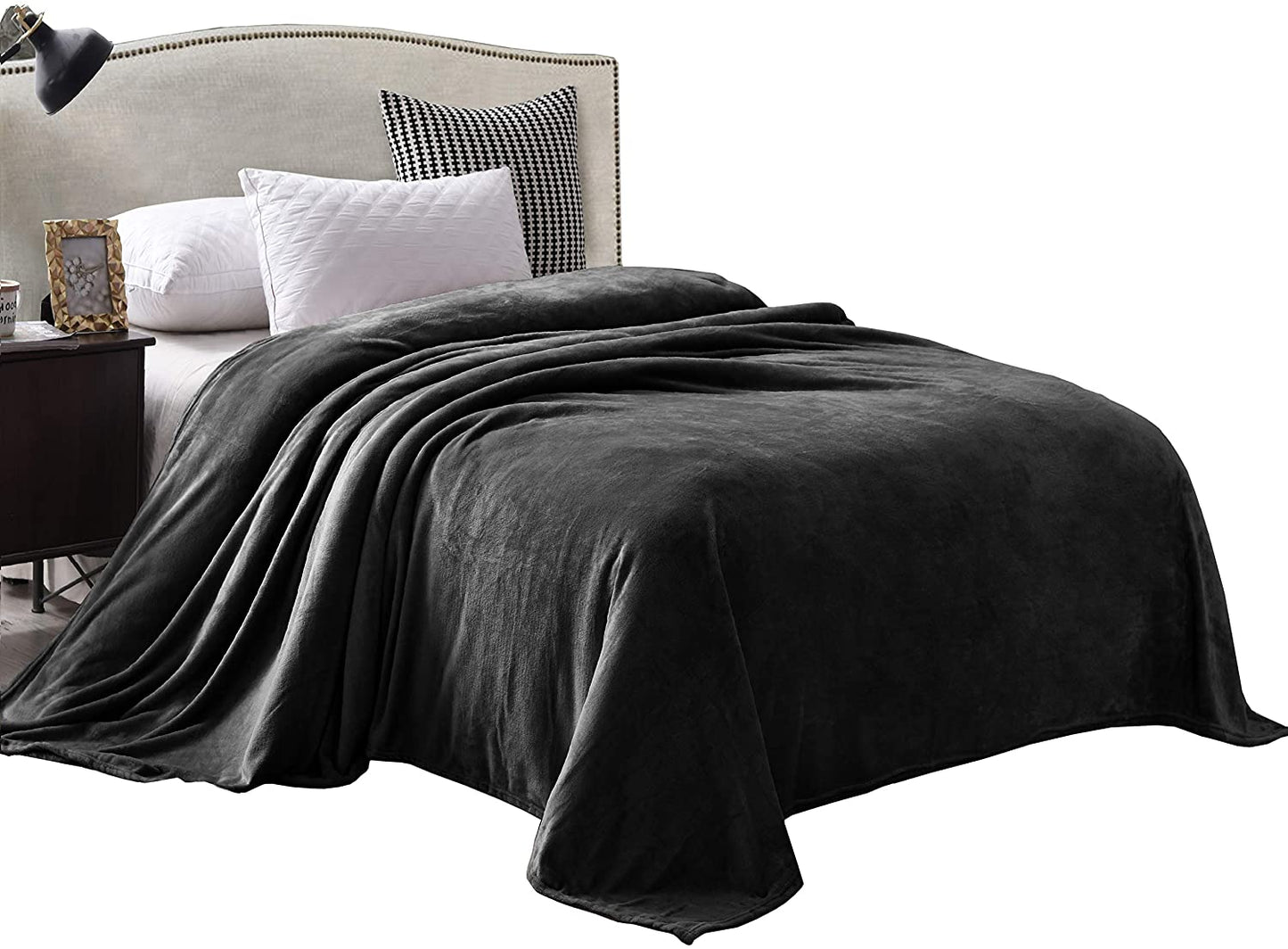 Exclusivo Mezcla Luxury Flannel Velvet Plush Throw Blanket