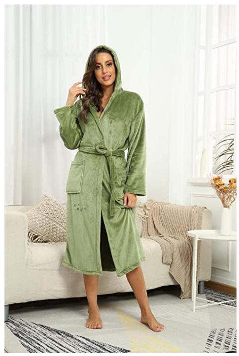 Exclusivo Mezcla Women's Long Hooded Bathrobe Plush Fleece Robe for Christmas Warm Pajamas Shower Nightgown
