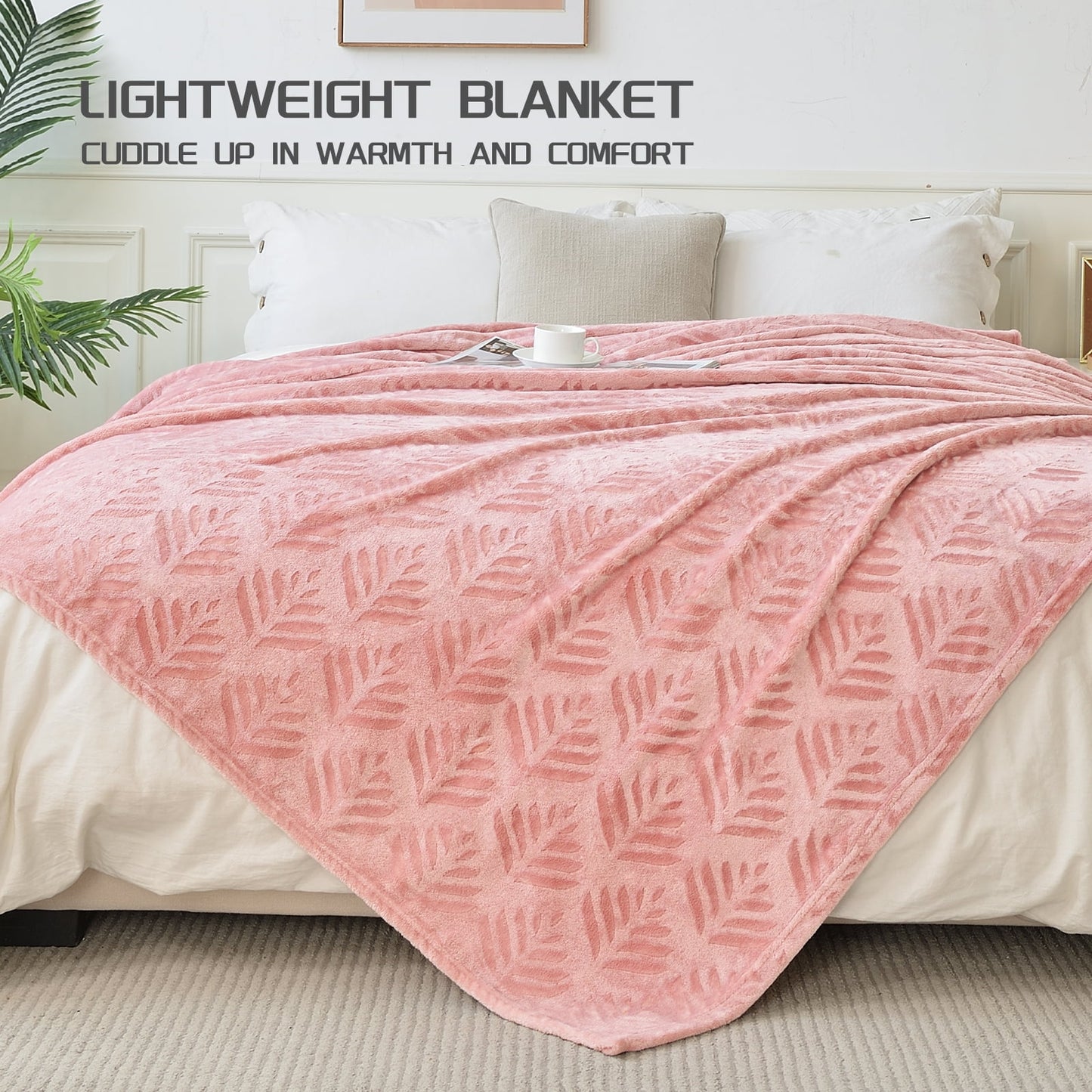 Exclusivo Mezcla Fleece Throw Blanket for Couch, Super Soft and Warm Blankets for All Seasons, Plush Fuzzy and Lightweight Pink throw, 50x60 Inch