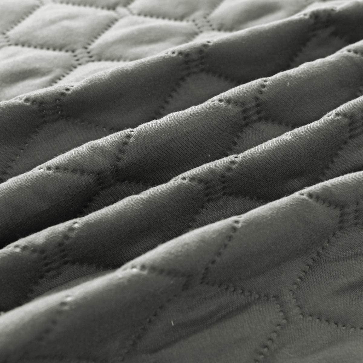 Exclusivo Mezcla Ultrasonic Reversible 3-Piece King Size Quilt Set with Pillow Shams, Lightweight Bedspread/Coverlet/Bed Cover - (Grey, 92"x104")