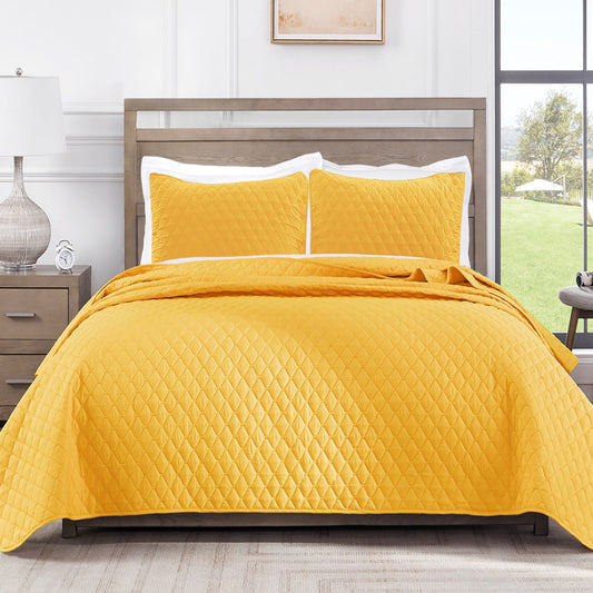 Exclusivo Mezcla Ultrasonic Reversible Twin Quilt Bedding Set with Pillow Sham, Lightweight Quilts Twin Size, Soft Bedspreads Bed Coverlets for All Seasons - (Bright Yellow, 68"x88")