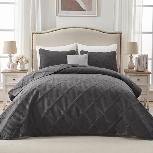 Exclusivo Mezcla Ultrasonic King Quilt Set, Lightweight Bedspreads Modern Striped Coverlet with 2 Pillow Shams, Grey