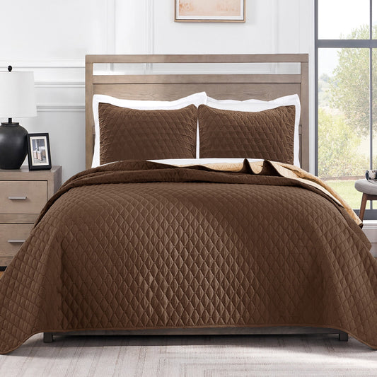 Exclusivo Mezcla California King Quilt Bedding Set with Pillow Shams, Lightweight Quilts Cal Oversized King Size, Soft Bedspreads Bed Coverlets for All Seasons - (Chocolate Brown, 112"x104")