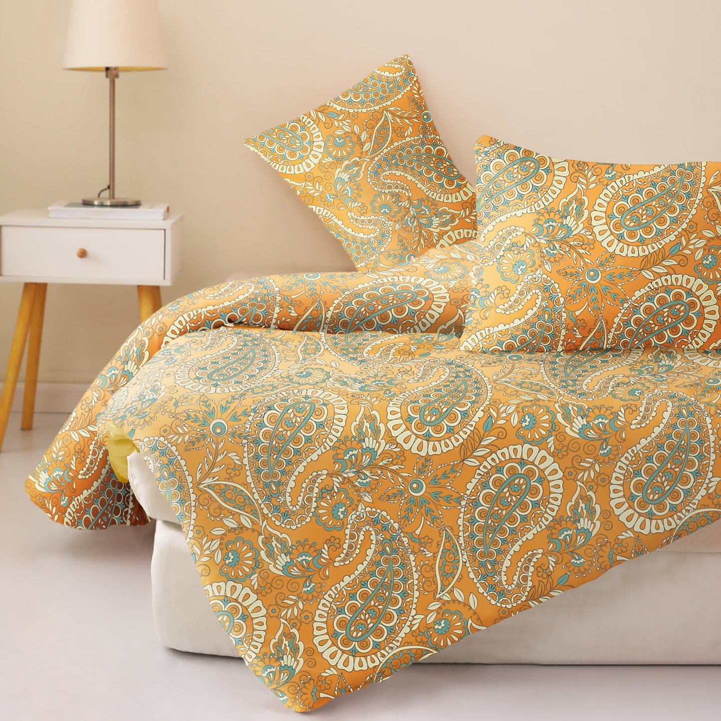 Exclusivo Mezcla 3-Piece Paisley Queen Comforter Set, Microfiber Bedding Down Alternative Comforter for All Seasons with 2 Pillow Shams, Orange