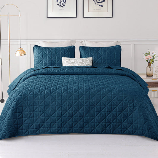 Exclusivo Mezcla Queen Quilt Bedding Set for All Seasons, Lightweight Soft Camel Quilts Queen Size Bedspreads Coverlets Bed Cover with Geometric Stitched Pattern, (1 Quilt, 2 Pillow Shams)