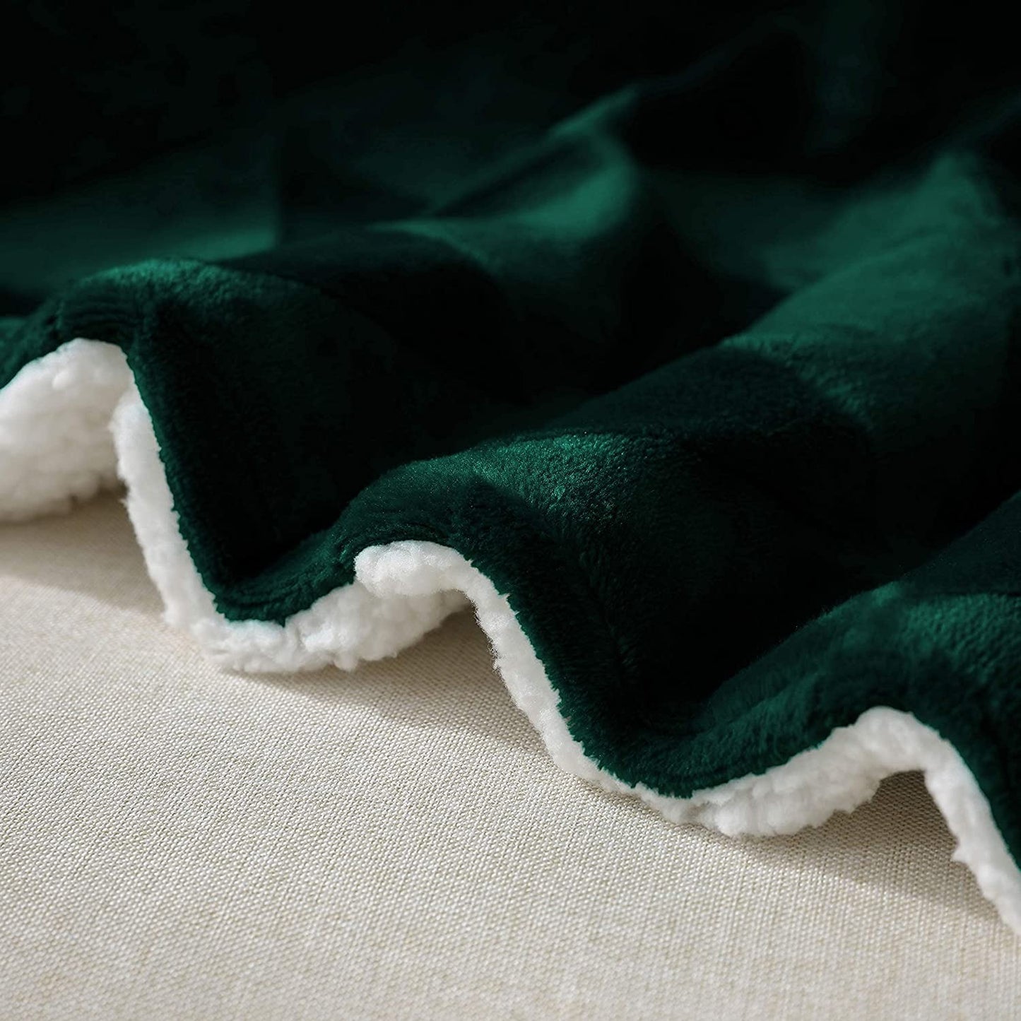 Exclusivo Mezcla 50" x 70" Large Throw Blanket, Reversible Brushed Flannel Fleece& Plush Sherpa Blanket(Forest Green)- Decorative, Lightweight, Soft and Warm