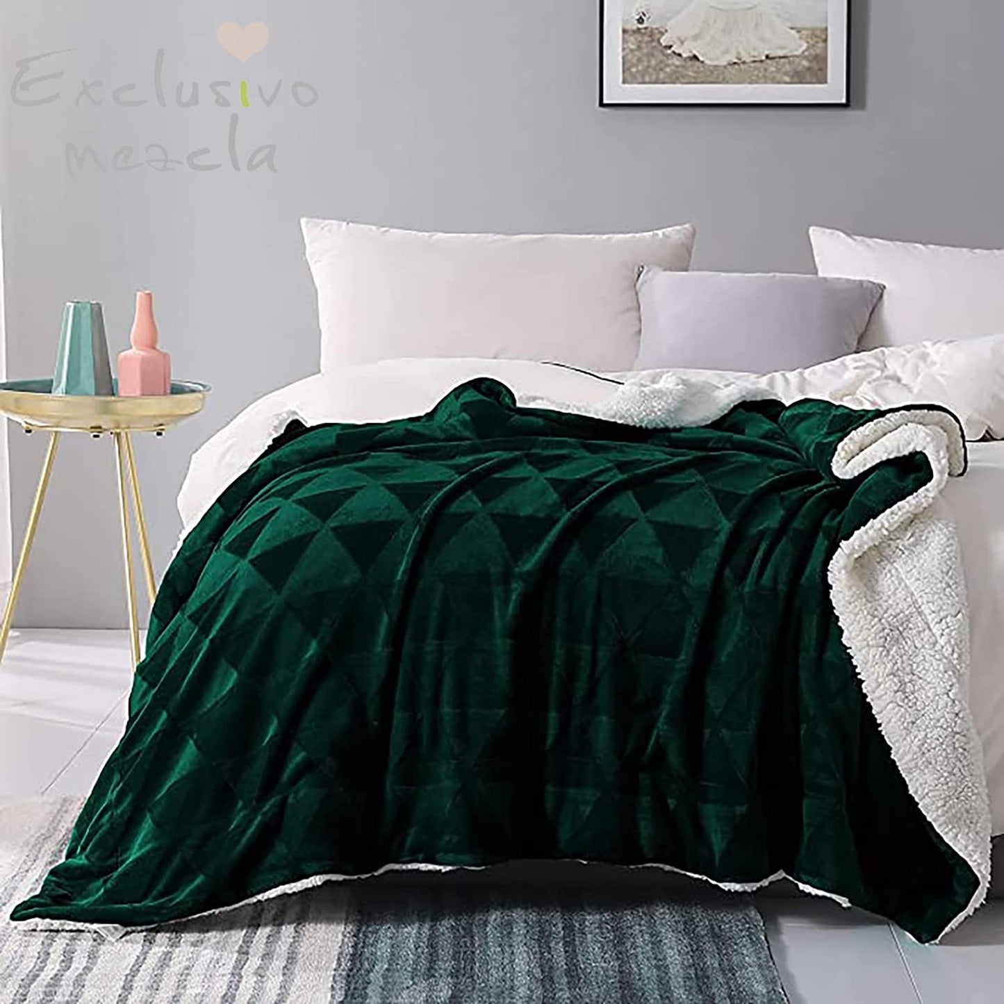 Exclusivo Mezcla 50" x 70" Large Throw Blanket, Reversible Brushed Flannel Fleece& Plush Sherpa Blanket(Forest Green)- Decorative, Lightweight, Soft and Warm