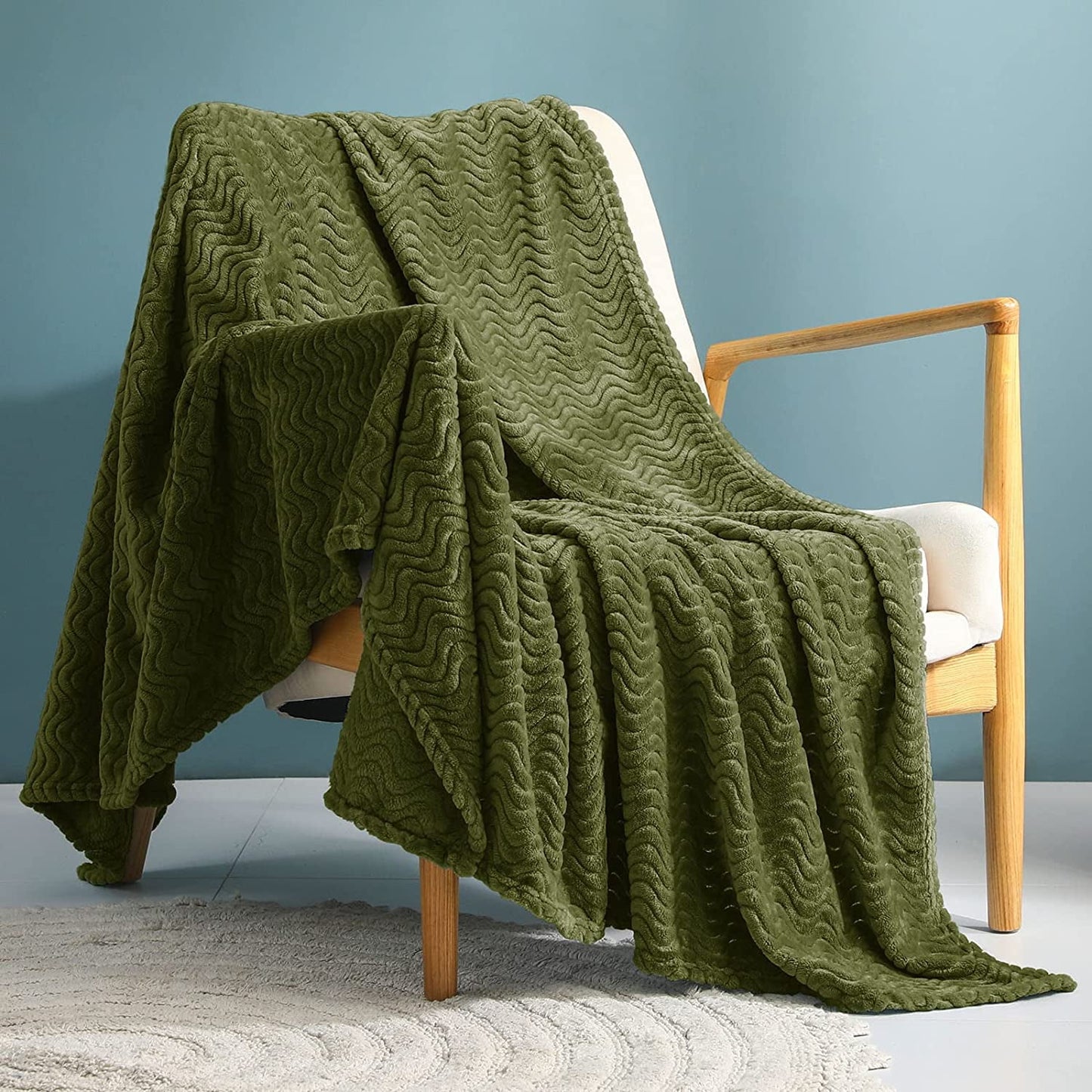 Exclusivo Mezcla Large Flannel Fleece Throw Blanket, 50x70 Inches Soft Jacquard Weave Wave Pattern Blanket for Couch, Cozy, Warm, Lightweight and Decorative Olive Green Blanket