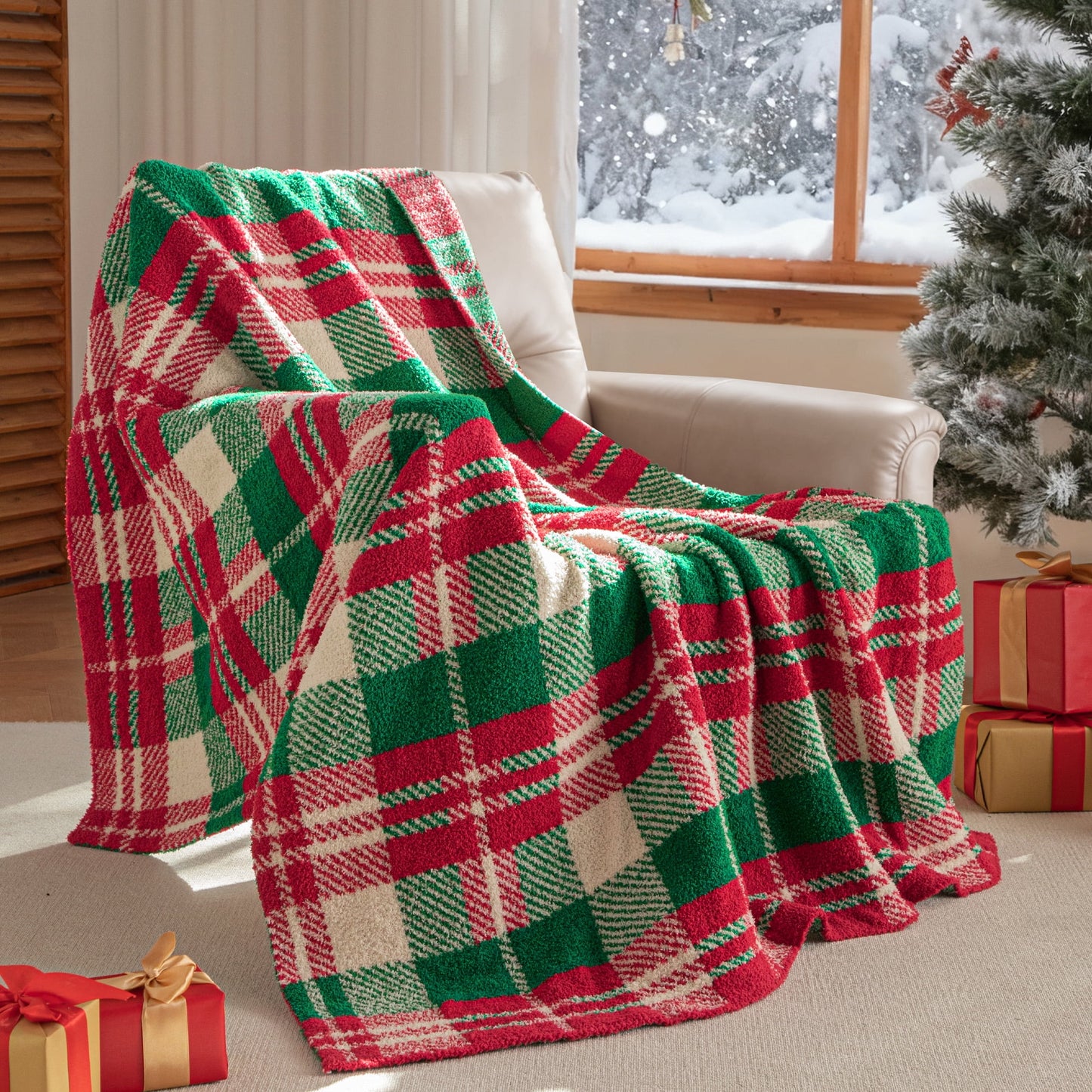 Exclusivo Mezcla Checkered Christmas Throw Blanket, Ultra Soft Cozy Fluffy Checkerboard Blankets, Lightweight Fuzzy Plush Throw for Couch and Bed, Red and Khaki, 50"x60"