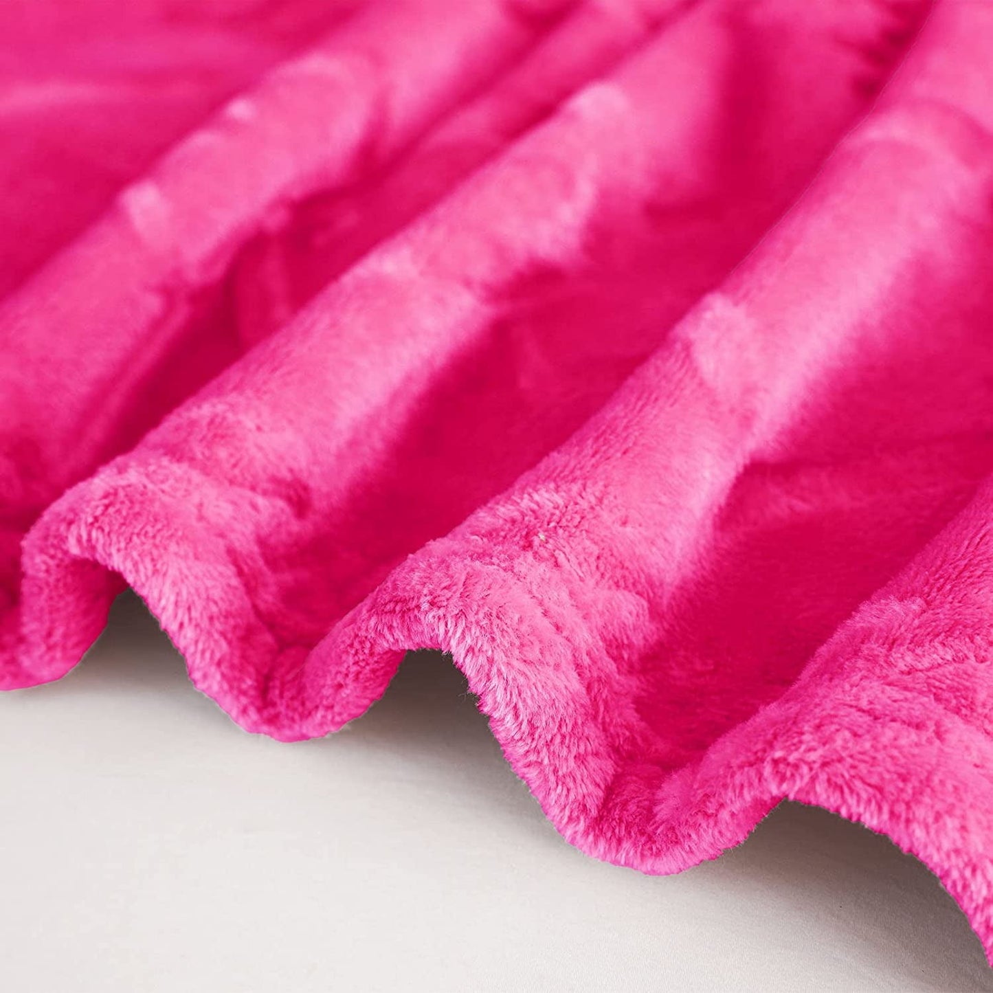 Exclusivo Mezcla King Size Soft Bed Blanket, Warm Fuzzy Luxury Bed Blankets, Decorative Geometry Pattern Plush Throw Blanket for Bed, 90"x104", Hot Pink
