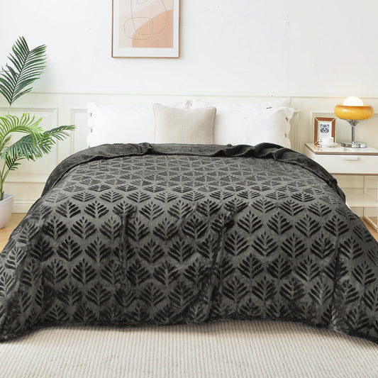 Exclusivo Mezcla King size Fleece Blanket for Bed, Super Soft and Warm Grey Blankets for All Seasons, Plush Fuzzy and Thick Flannel Fleece Bed Blanket, 90x104 Inch