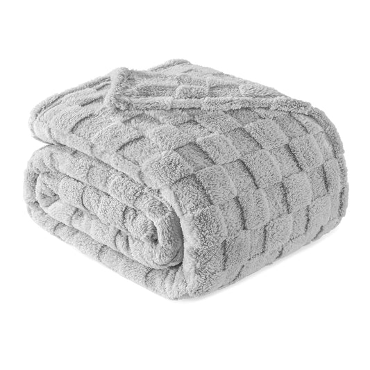 Exclusivo Mezcla King Size Flannel Fleece Blanket, Super Soft 3D Checkered Jacquard Bed Blanket, Cozy Fluffy Lightweight Blanket for All Seasons, 90x104 Inches, Light Grey Blanket