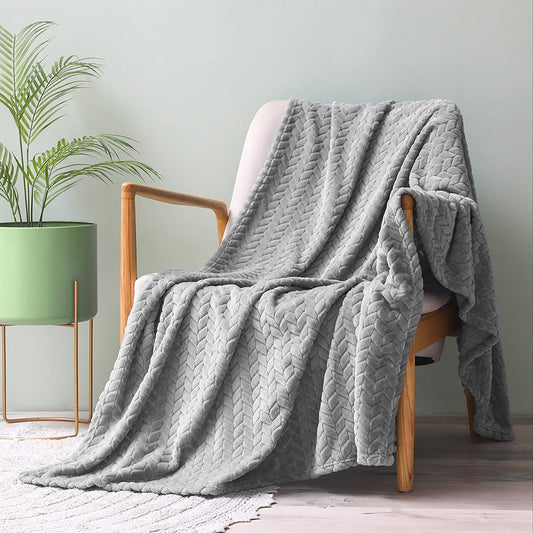 Exclusivo Mezcla Extra Large Flannel Fleece Throw Blanket, 50x70 Inches Leaves Pattern Soft Throw Blanket for Couch, Cozy, Warm, and Lightweight Blanket for Winter, Light Grey Blanket