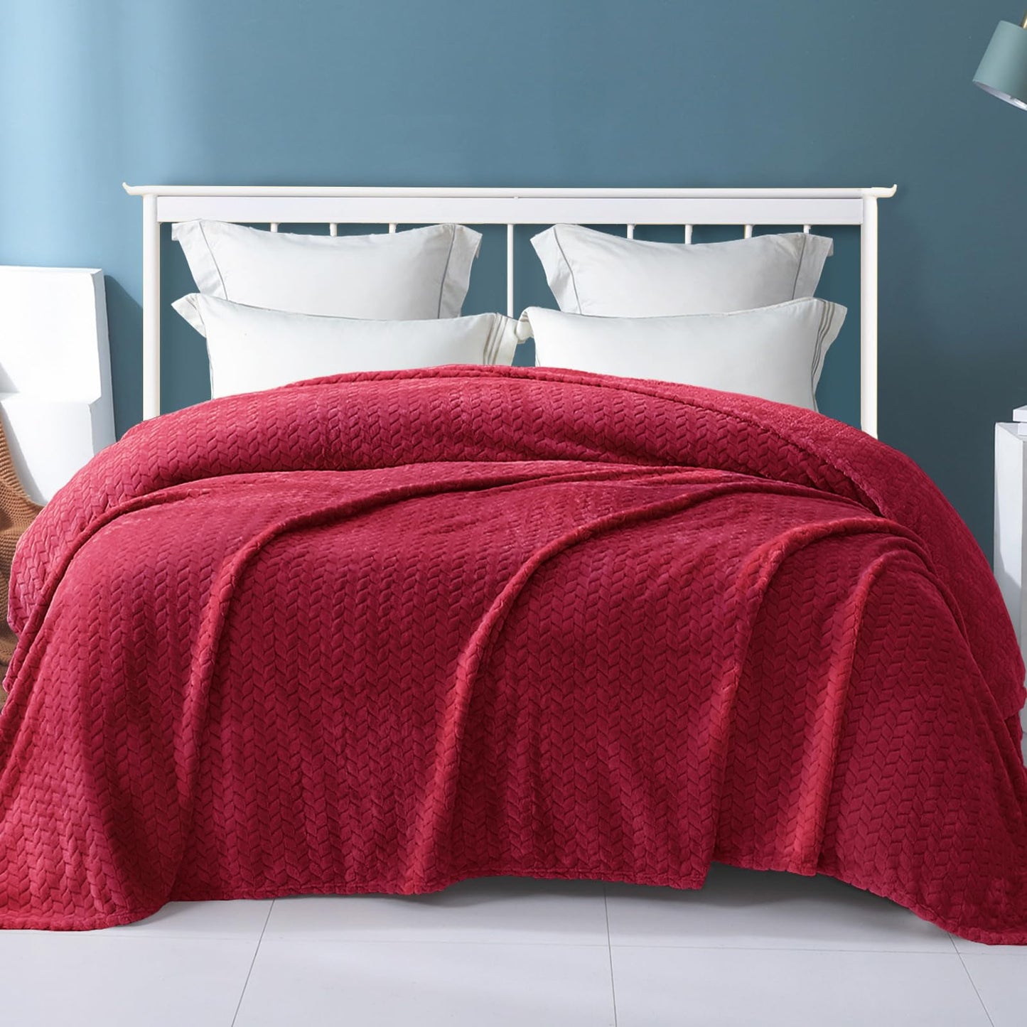 Exclusivo Mezcla Fleece King Size Blanket for Bed, 90x104 Inches Soft Cozy Jacquard Flannel Blankets, Lightweight Fuzzy Plush Warm for Women, Deep Red