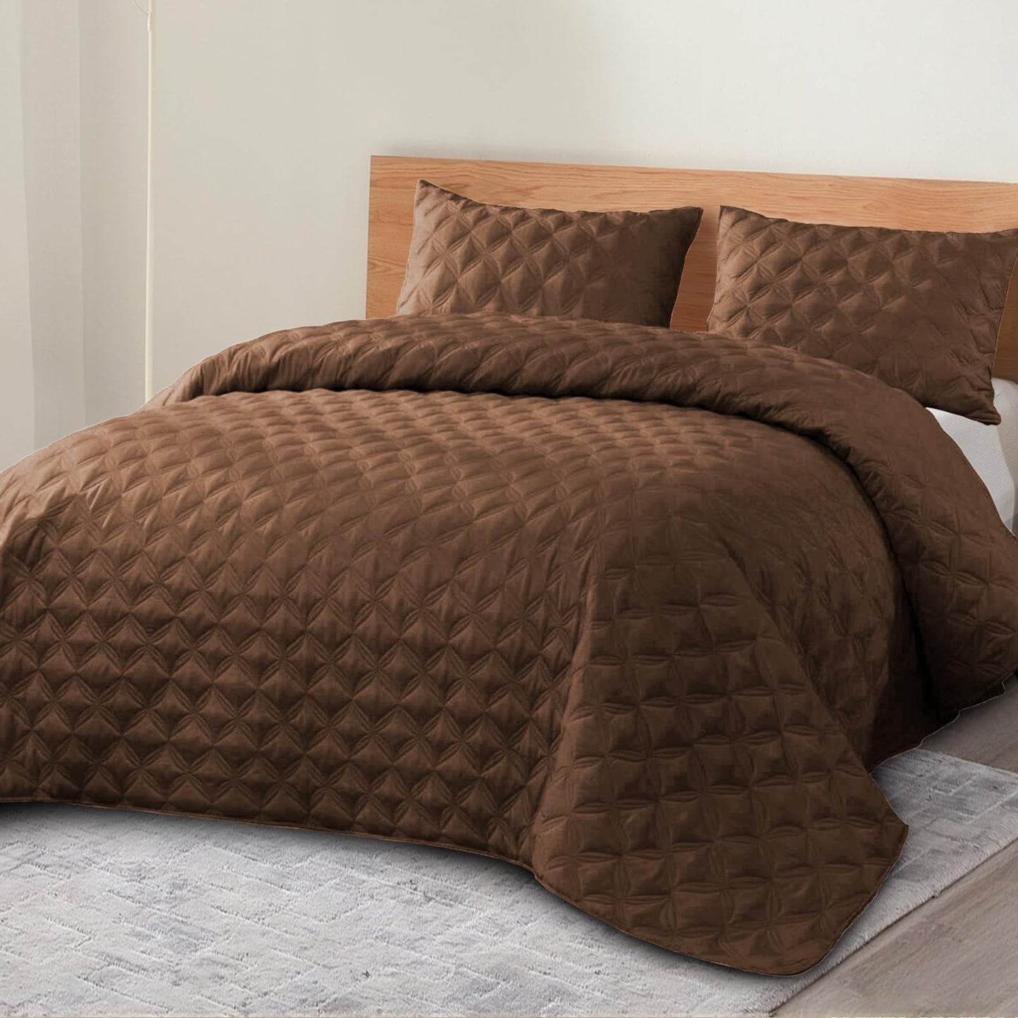 Exclusivo Mezcla Bed Quilt Set Queen Size for All Seasons, Stitched Pattern Quilted Bedspread/ Bedding Set/ Coverlet with 2 Pillow shams, Lightweight and Soft, Brown