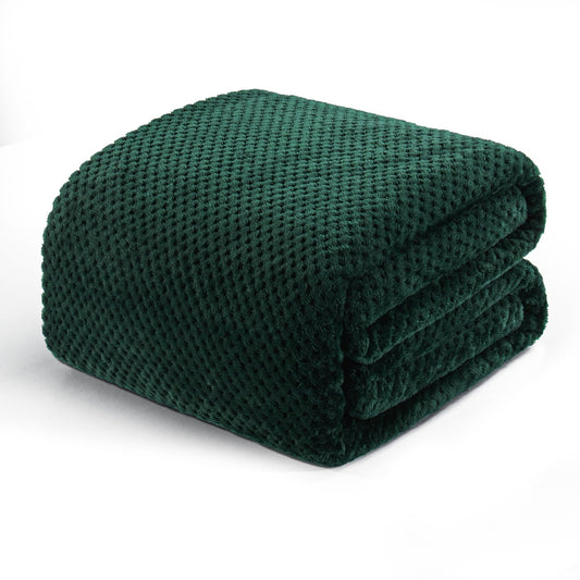 Exclusivo Mezcla Fleece Bed Blanket Twin Size, Super Soft and Warm Blankets for Couch, Sofa and Bed Waffle Textured, Cozy, Fuzzy and Lightweight (Forest Green, 60x80 inches)