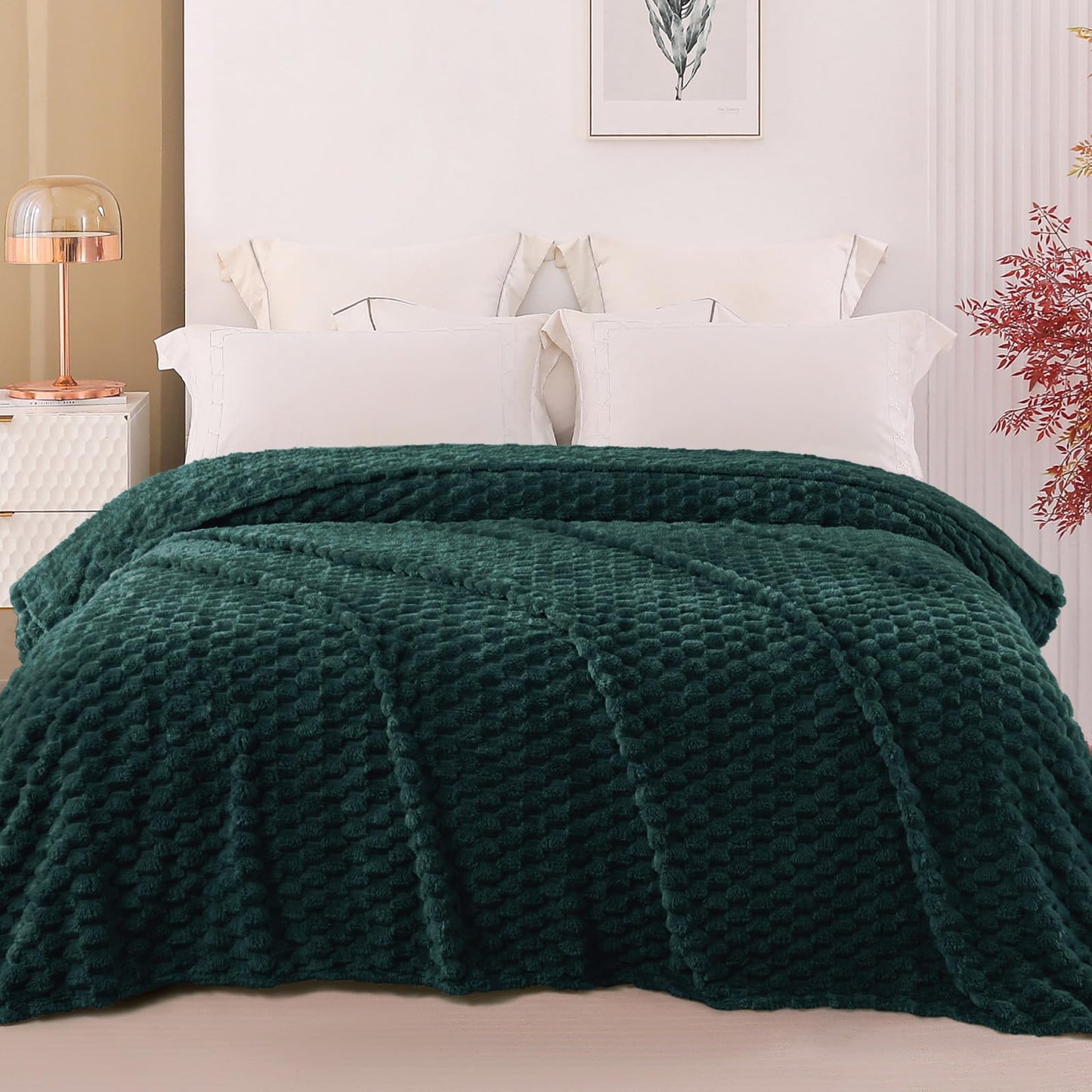 Exclusivo Mezcla Fleece California King Blanket for Bed, Oversized Fuzzy Forest Green Bed Blankets, Soft Cozy Plush Sofa Throws for All Seasons, 120x120 Inches