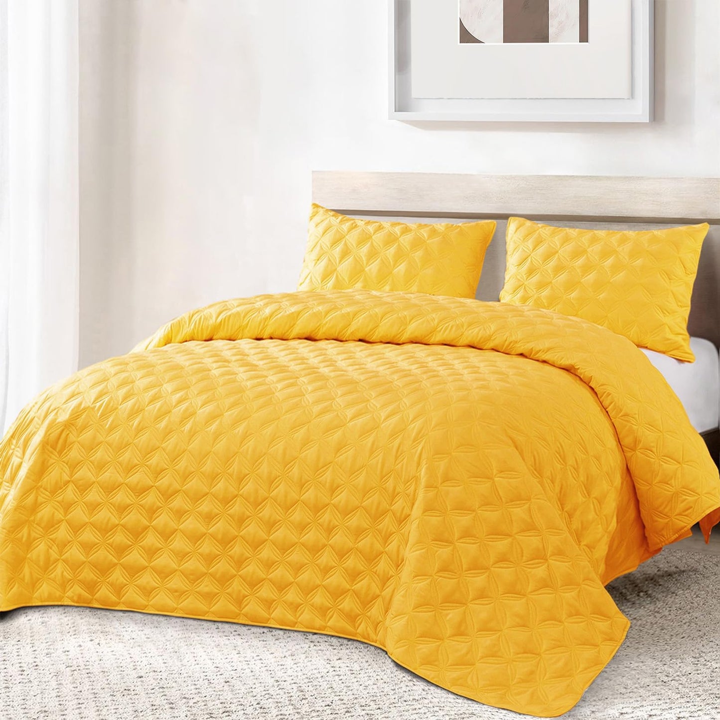 Exclusivo Mezcla Bed Quilt Set King Size for All Season, Stitched Pattern Quilted Bedspread/ Bedding Set/ Coverlet with 2 Pillow shams, Lightweight and Soft, Yellow