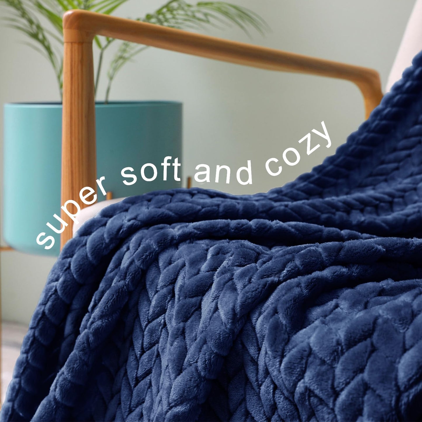 Exclusivo Mezcla Fleece Twin Size Blanket for Bed, 60x80 Inches Soft Cozy Jacquard Flannel Blankets, Lightweight Fuzzy Plush Warm for Women, Navy Blue