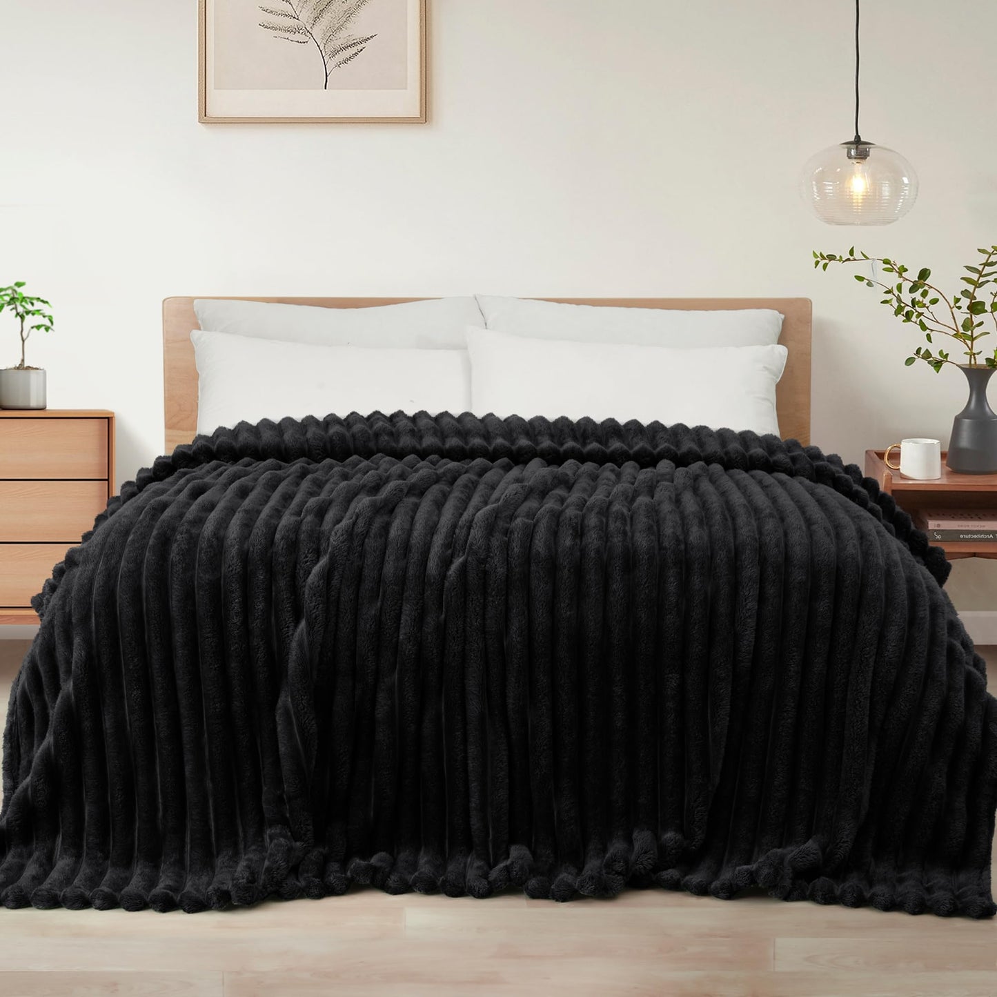 Exclusivo Mezcla California King Size Flannel Fleece Blanket, Super Soft Striped Jacquard Bed Oversized Blanket, Lightweight Fuzzy Cozy for All Seasons, 120x120 Inches, Black
