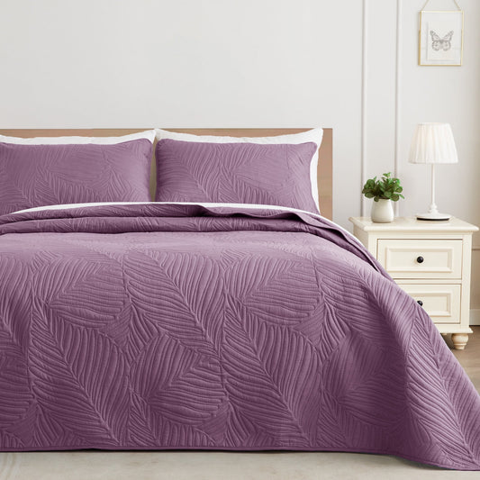 Exclusivo Mezcla Full Queen Quilt Set Dusty Lavender, Lightweight Bedspread Leaf Pattern Bed Cover Soft Coverlet Bedding Set(1 Quilt, 2 Pillow Shams)