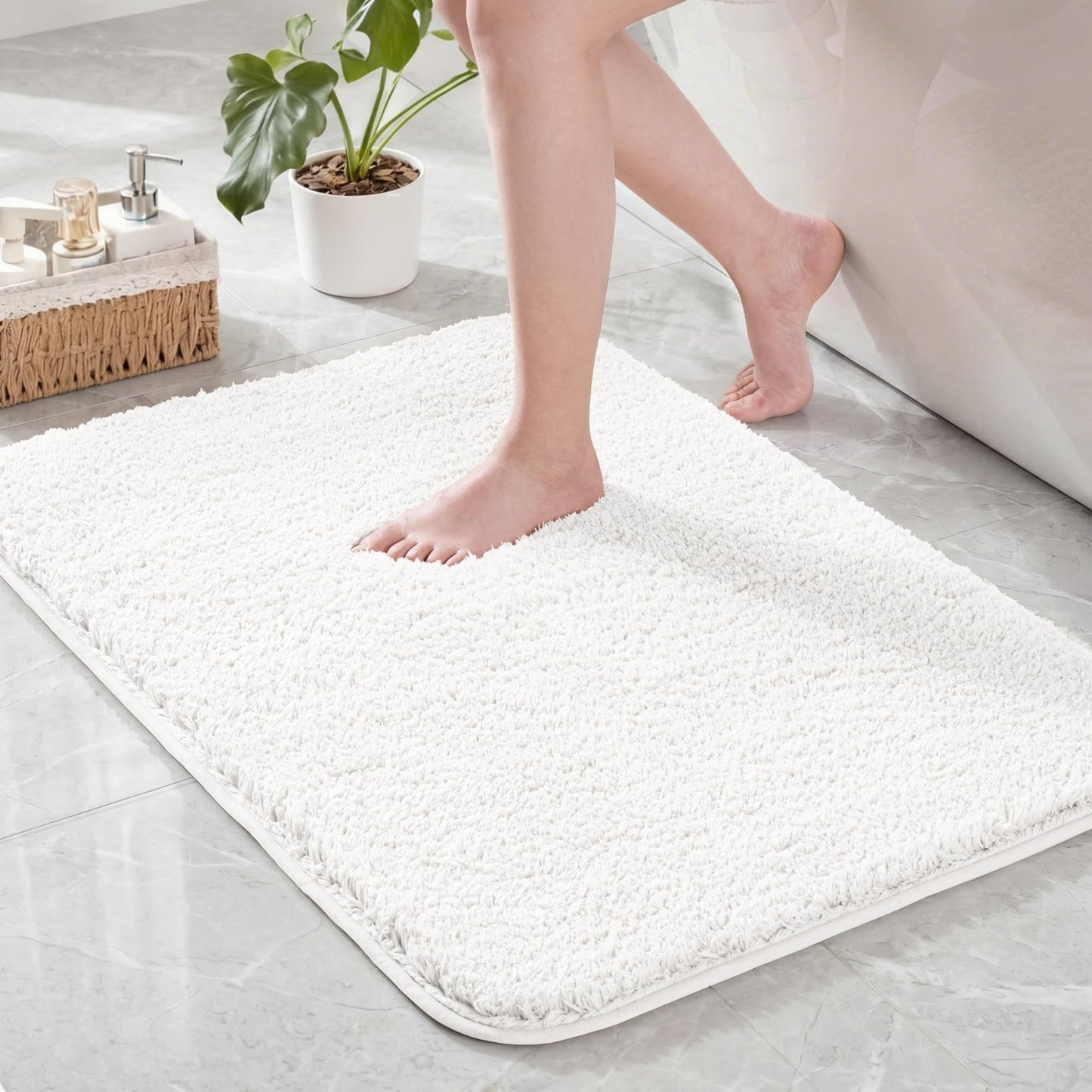 Exclusivo Mezcla Bathroom Rugs Mat 20x30, Extra Soft Non Slip Absorbent Water Microfiber Bath Rugs, Machine Washable Quick Dry Bath Mats for Bathroom Floor, Shower, Home Decor, Solid Ivory