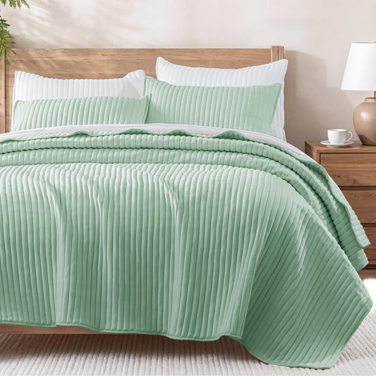 Exclusivo Mezcla Full Queen Quilt Bedding Set, Stripe Stitching Sage Green Quilts Queen Size for All Seasons, Soft Lightweight Microfiber Bedspreads Coverlets Bed Cover, 90"x96"